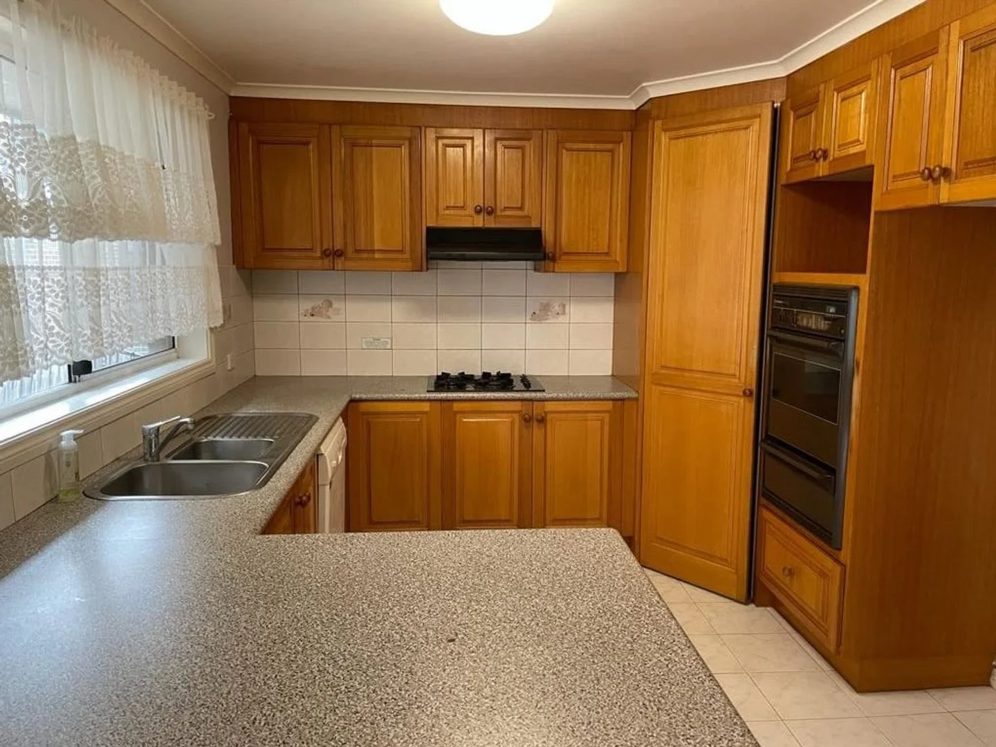 Additional image 4 of 1/21 Fairhills Parade, Glen Waverley VIC 3150