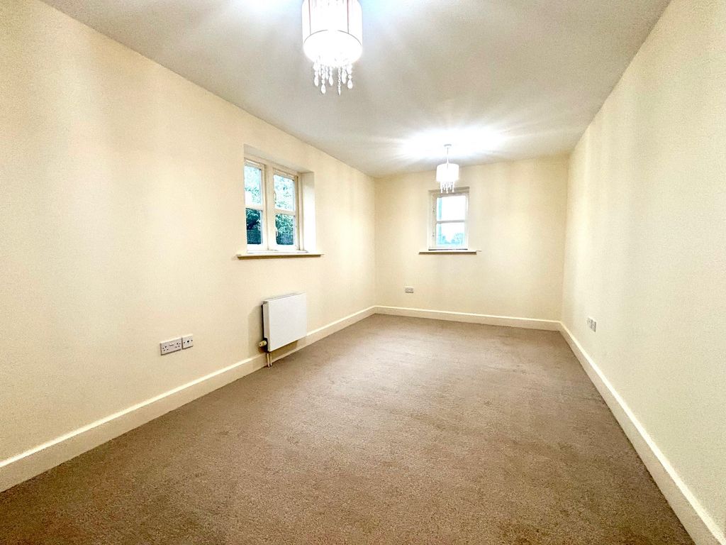 Additional image 6 of 2 bed flat for saleCavendish Road, Matlock DE4