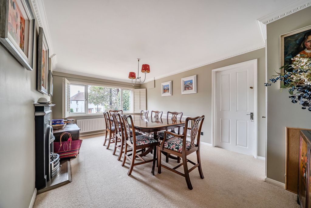 Additional image 3 of 5 bed detached house for saleHillside Road, Aldershot GU11
