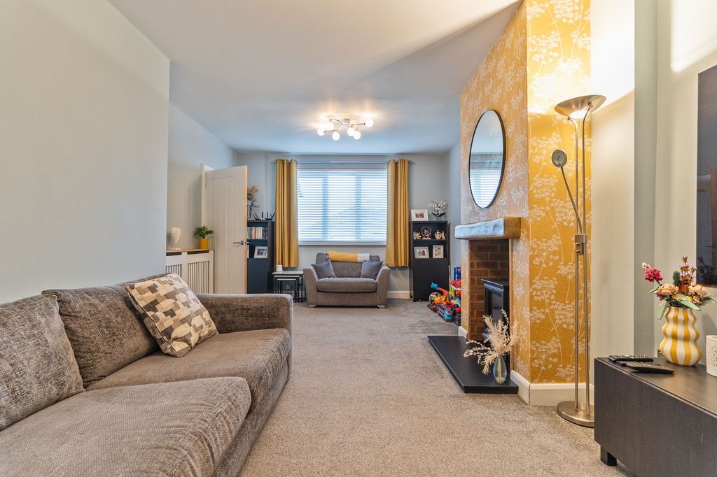 Additional image 3 of 4 bed semi-detached house for saleGraig Park Hill, Newport NP20