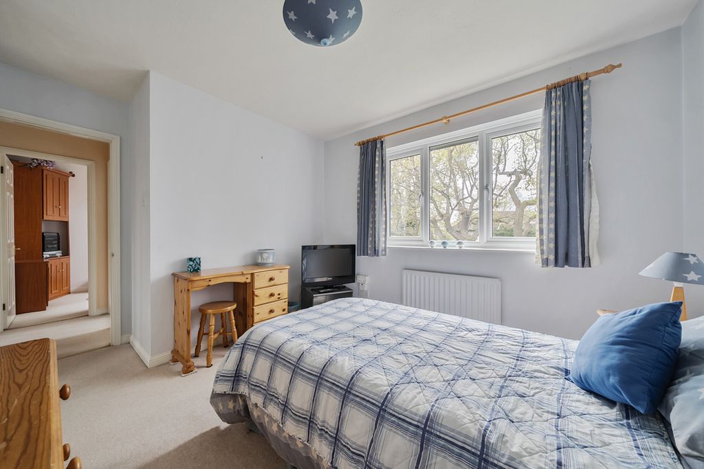 Additional image 20 of 6 bed detached house for saleFerguson Close, Bromley BR2