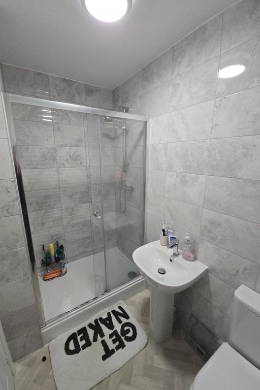 Additional image 9 of 2 bed flat for saleLaver Drive, Chesterfield S41