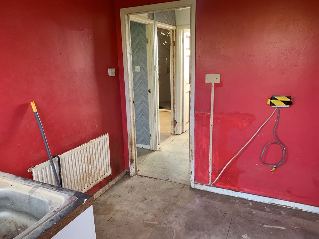Additional image 3 of 2 bed flat for saleLong View Road, Clase, Swansea SA6