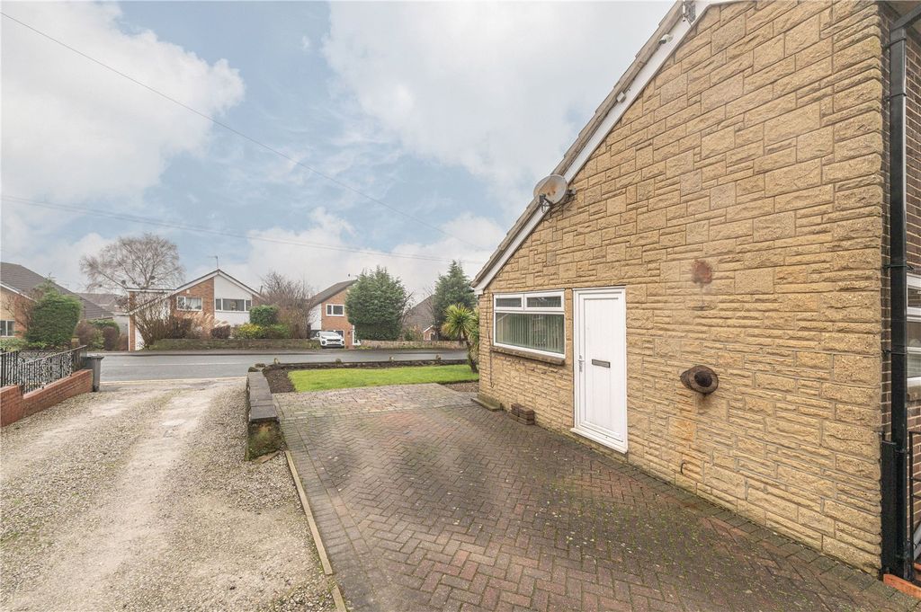 Additional image 6 of 3 bed bungalow for saleWhite Lee Road, Batley, West Yorkshire WF17