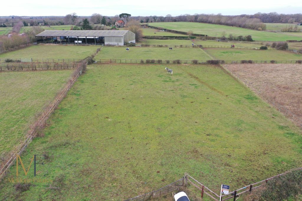 Additional image 2 of Land for saleHorseshoe Rise, Round Street, Cobham, Kent DA13