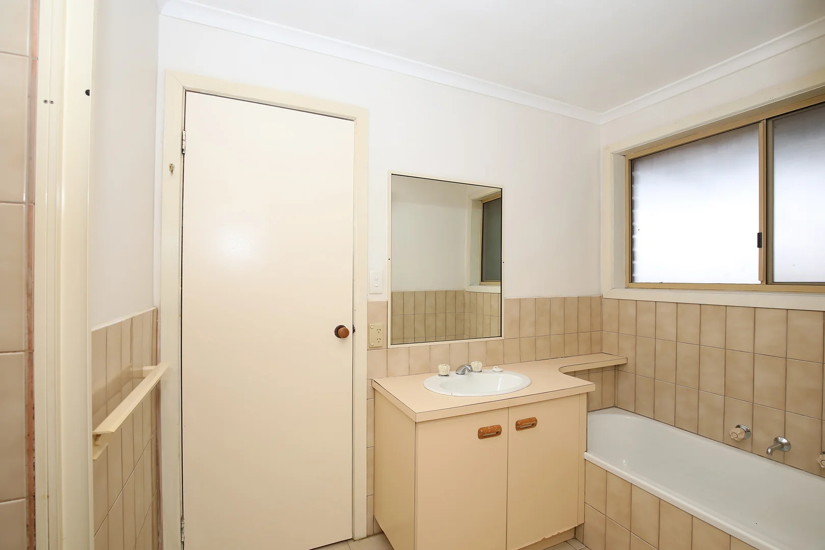 Additional image 3 of 4/2-4 David Street, Ringwood VIC 3134