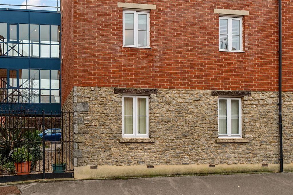 Additional image 10 of 1 bed flat for saleFolly Mill Lodge, South Street, Bridport DT6