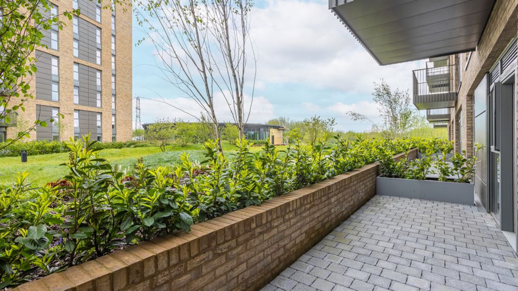 Additional image 8 of 1 bed flat for saleFlagstaff Road, Reading RG2