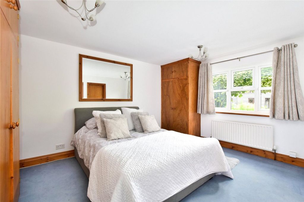 Additional image 16 of 4 bed semi-detached house for saleDairy Way, Abbots Langley WD5