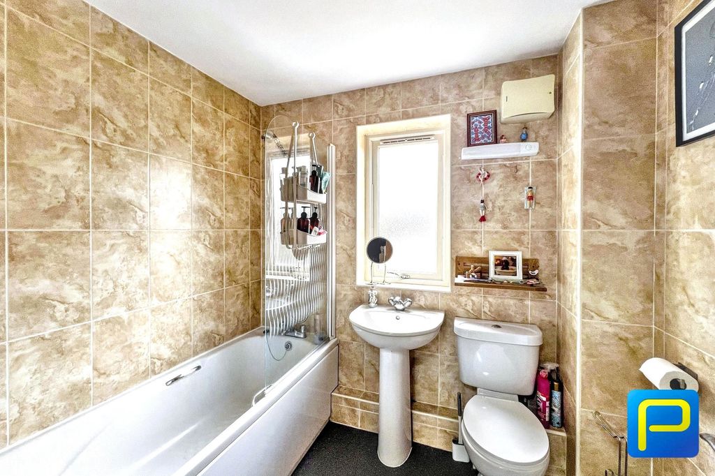 Additional image 11 of 2 bed flat for saleTurner Street, Amble NE65