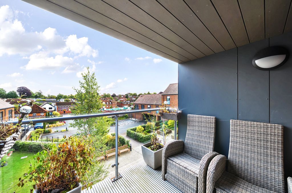 Additional image 5 of 1 bed flat for saleThe Dean, Alresford, Hampshire SO24