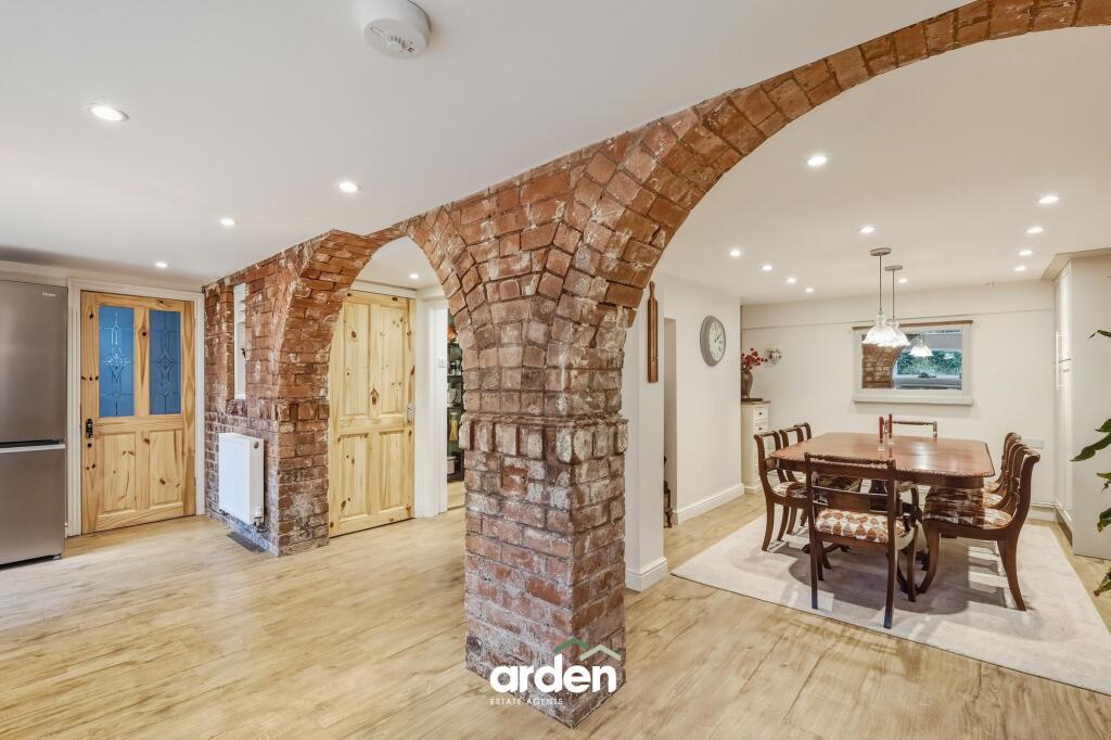 Additional image 6 of Groveley Lane, Cofton Hackett, B45