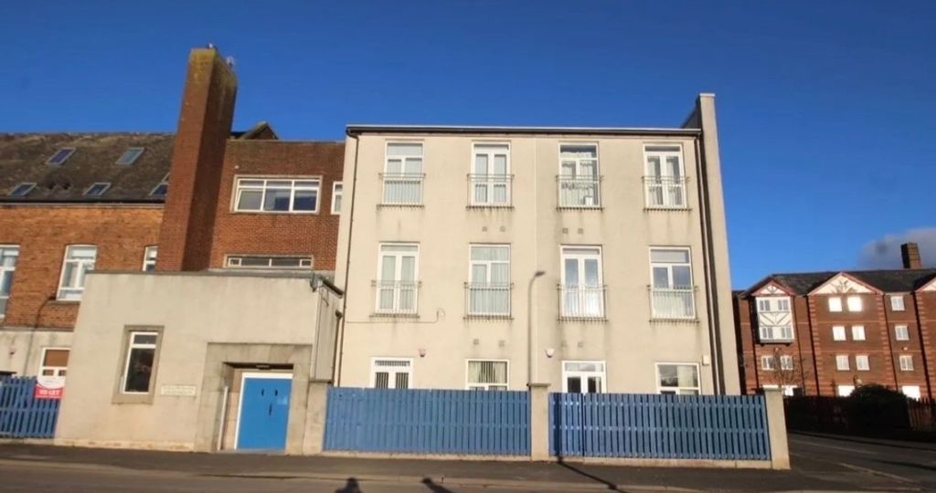 2 bed flat for saleWillowbank, Carlisle CA2