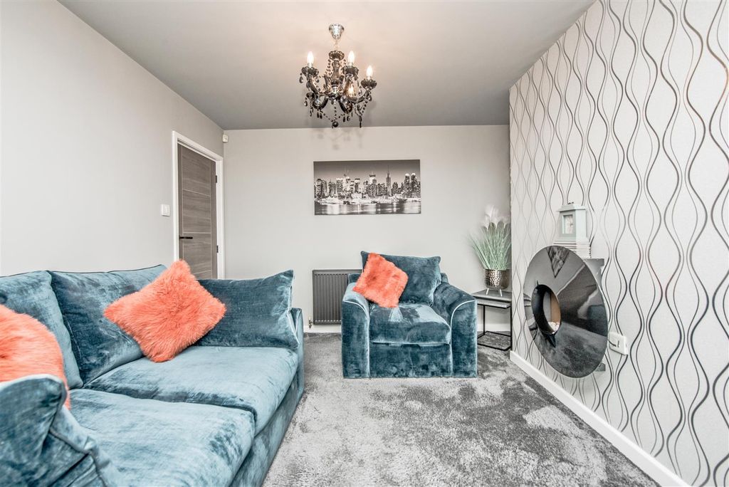 Additional image 7 of 3 bed semi-detached house for saleWhitehall Road, Wortley, Leeds LS12