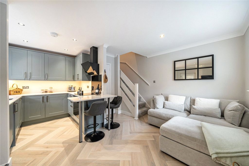 Additional image 6 of 1 bed detached house for saleHawkswell Walk, Woking, Surrey GU21