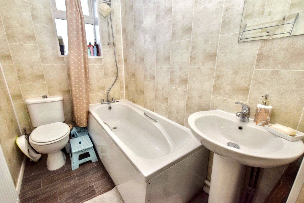 Additional image 10 of 3 bed semi-detached house for saleGreen Hill Lane, Leeds, West Yorkshire LS12