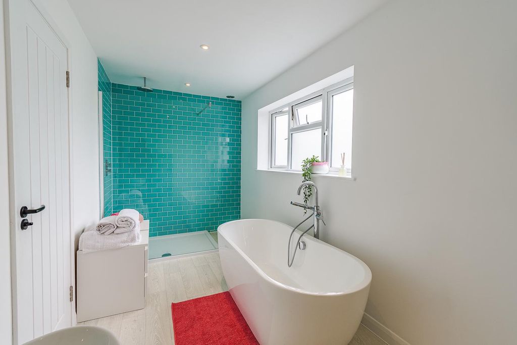 Additional image 21 of 4 bed terraced house for saleMarine Drive, Barry CF62