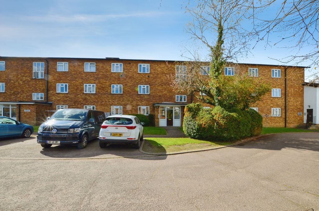 Additional image 14 of 2 bed flat for saleShirley Road, Abbots Langley WD5