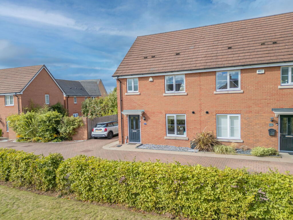 Horsfall Drive, Sutton Coldfield, B76 2BT photo 3