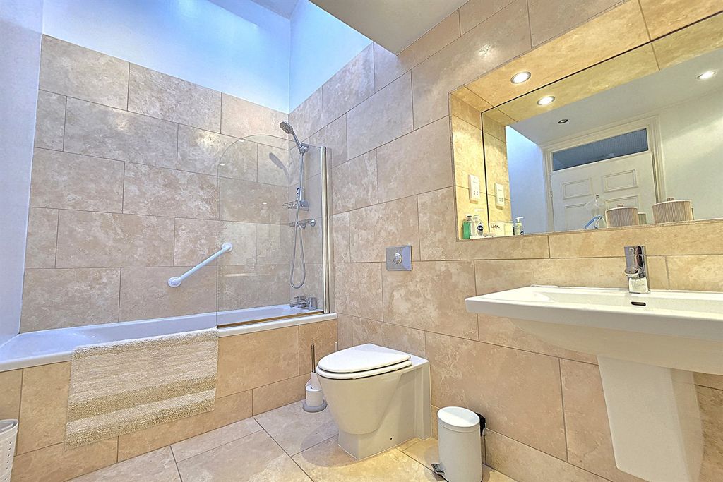 Additional image 13 of 4 bed town house for saleNorwood Park, Booth Road, Altrincham WA14