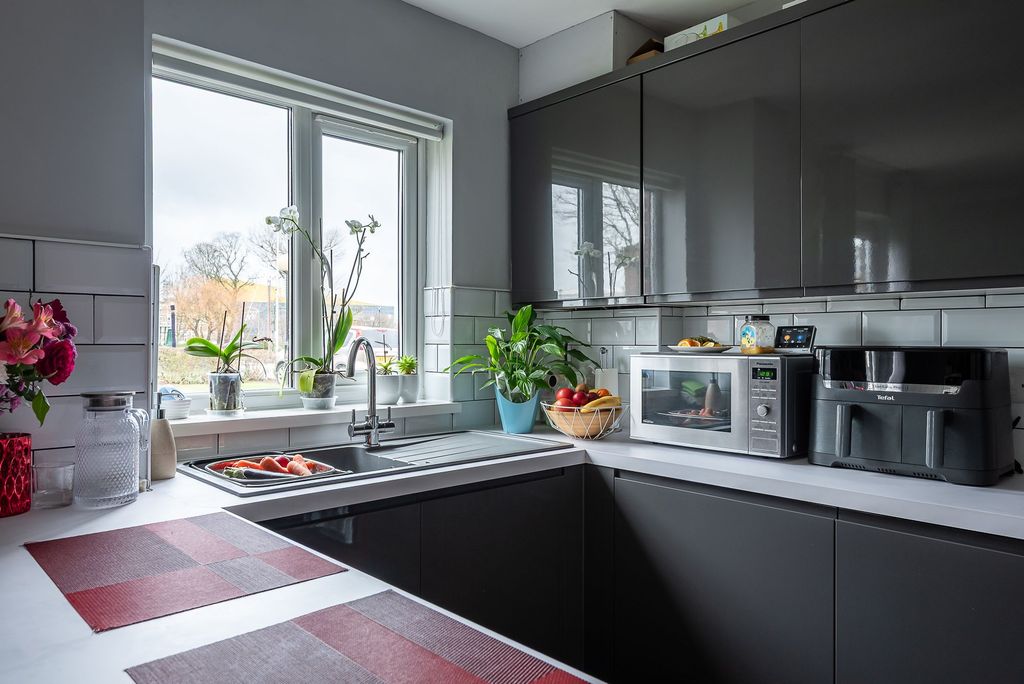 Additional image 7 of 2 bed flat for saleKingston Street, Hull HU1