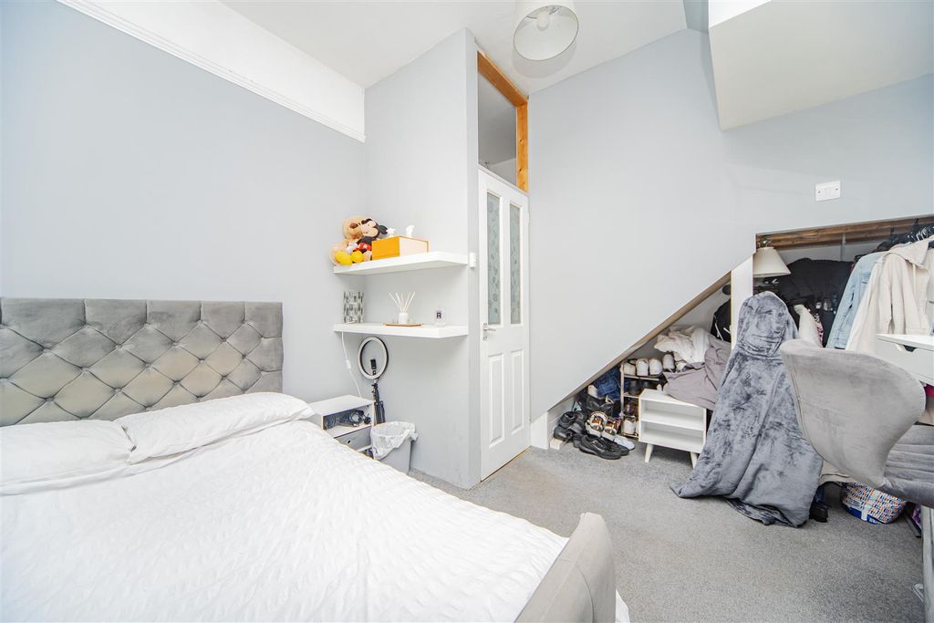 Additional image 32 of 4 bed terraced house for saleCharles Place, Barry CF62