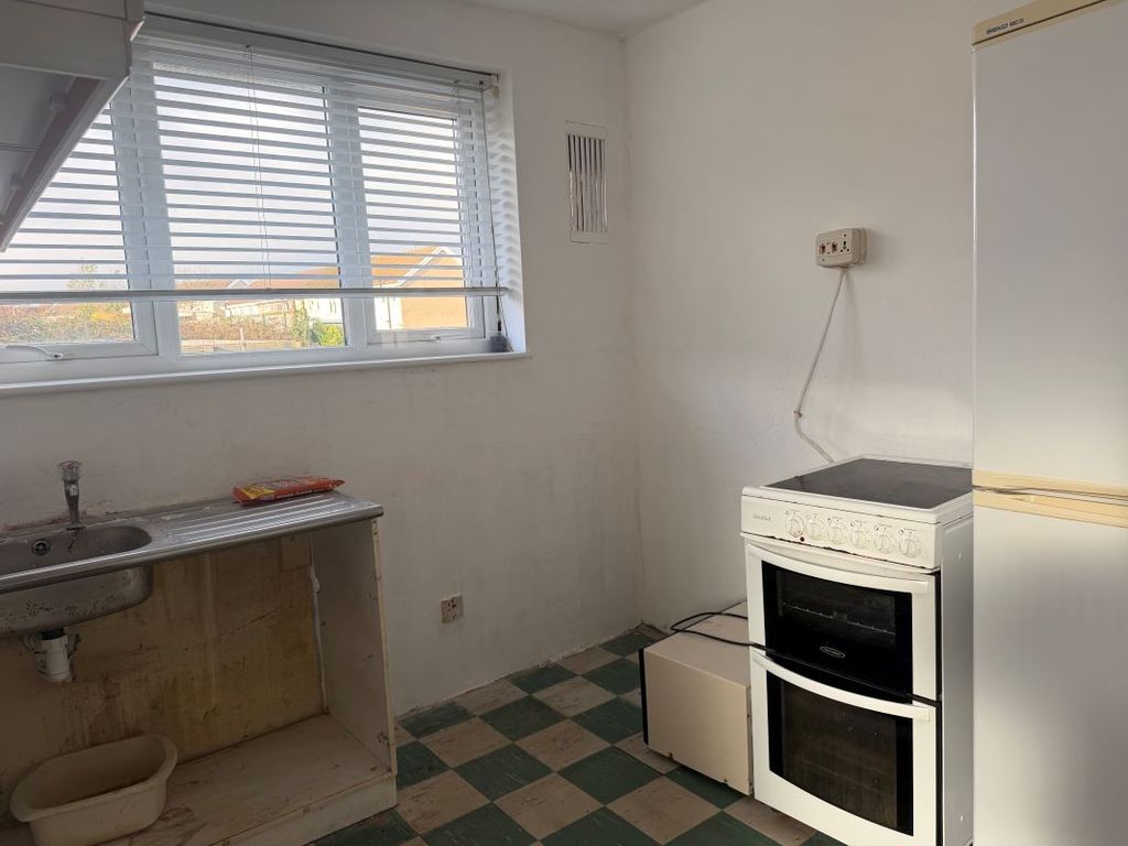 Additional image 6 of 2 bed flat for sale8 Furze Crescent, Morriston, Swansea, West Glamorgan SA6