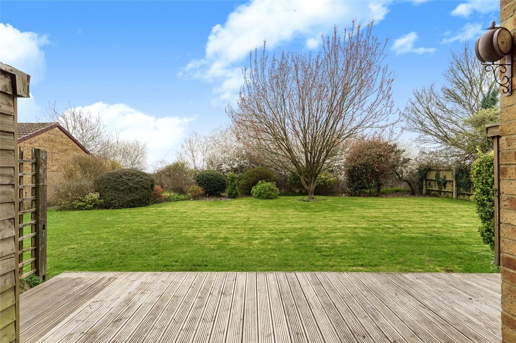 Additional image 8 of 2 bed maisonette for saleDe Havilland Way, Abbots Langley, Hertfordshire WD5