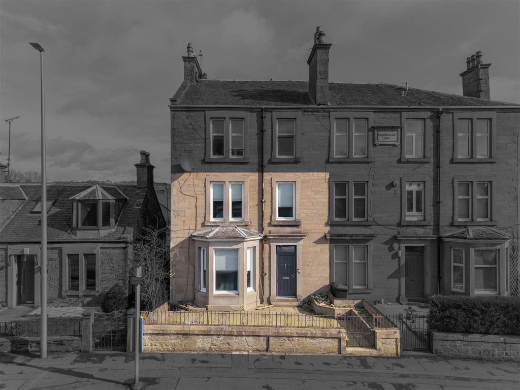 Additional image 2 of 3 bed flat for saleStrathmartine Road, Dundee DD3