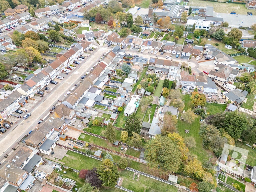 Additional image 7 of Land for saleMayswood Gardens, Dagenham RM10