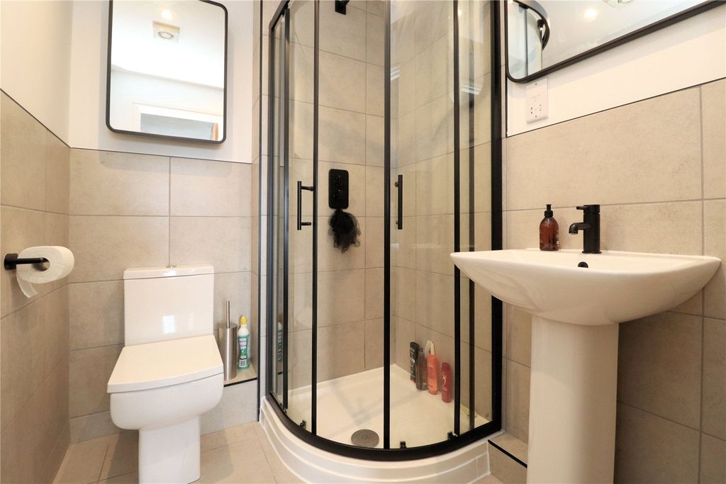Additional image 8 of 2 bed flat for sale101 Goldsworth Road, Woking, Surrey GU21
