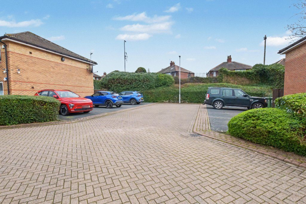 Additional image 11 of 2 bed flat for saleLangton Green, Leeds, West Yorkshire LS12