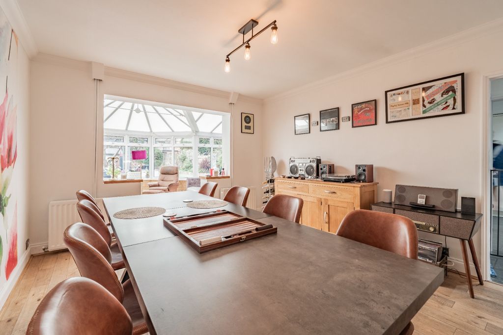 Additional image 6 of 5 bed detached house for saleGravel Hill Close, Bexleyheath, Kent DA6