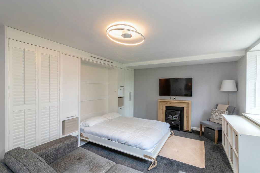 Additional image 7 of 1 bed flat for saleCollege House, Huddersfield Road, Barnsley S75