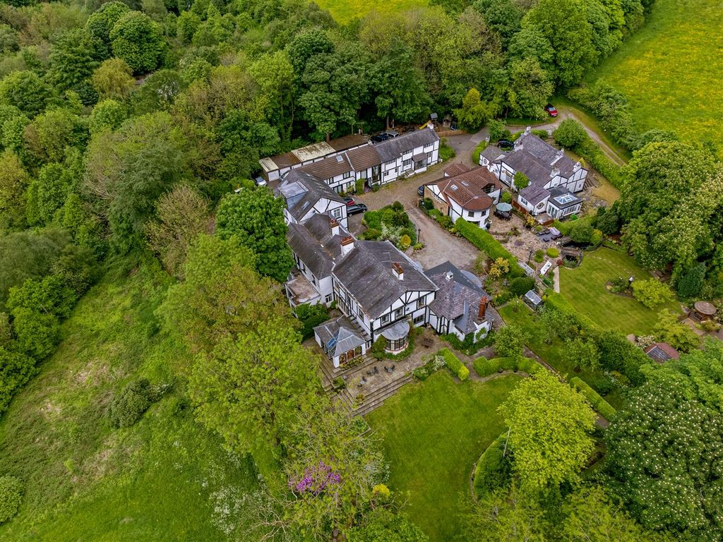 Additional image 52 of 4 bed country house for saleWesterhill House, Westerhill, Ashton-Under-Lyne OL7