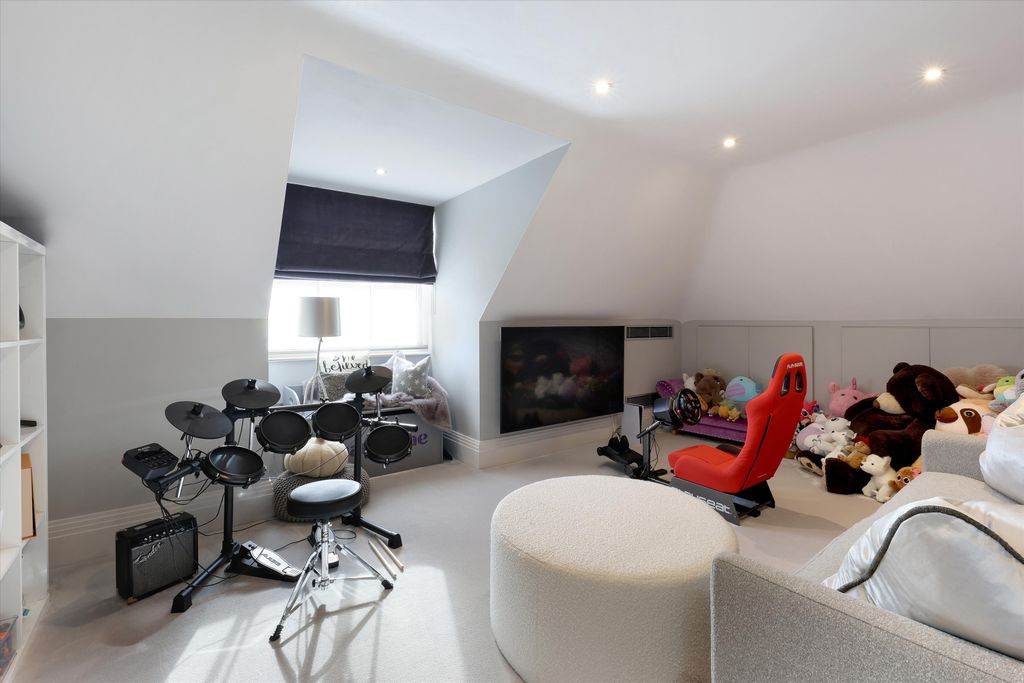 Additional image 26 of 6 bed detached house for saleKeepers Walk, Wentworth, Virginia Water, Surrey GU25