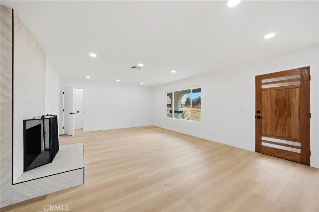 Additional image 9 of 20950 Warren Rd, Perris, CA 92570