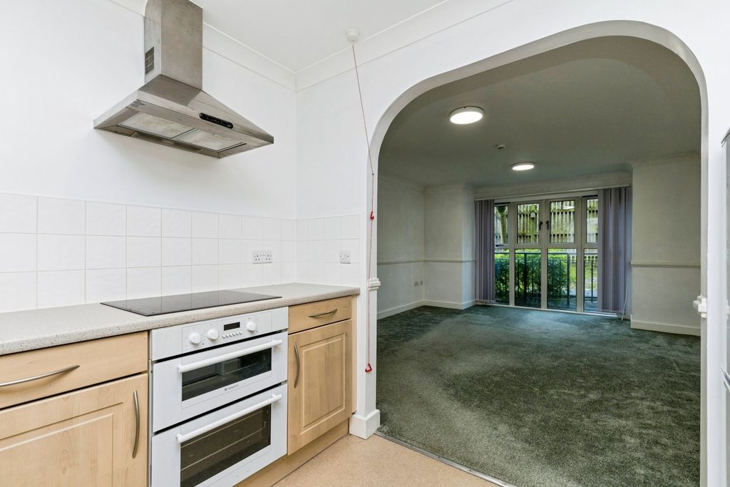 Additional image 7 of 1 bed property for saleRowan Drive, Billingshurst RH14