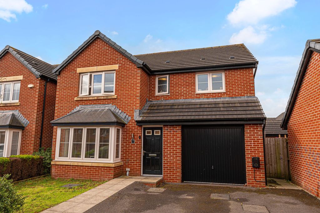 4 bed detached house for saleFoil Close, Rogerstone NP10