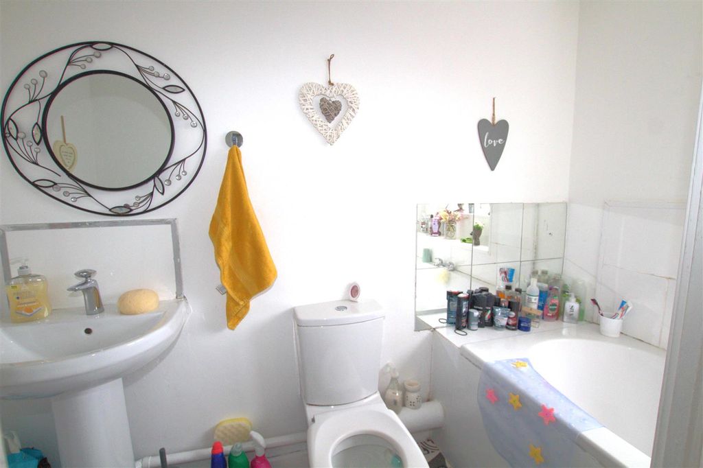 Additional image 4 of 2 bed flat for saleDarnton Drive, Middlesbrough TS4
