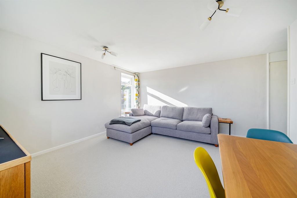 Additional image 6 of 1 bed flat for saleHilltop Road, Berkhamsted HP4