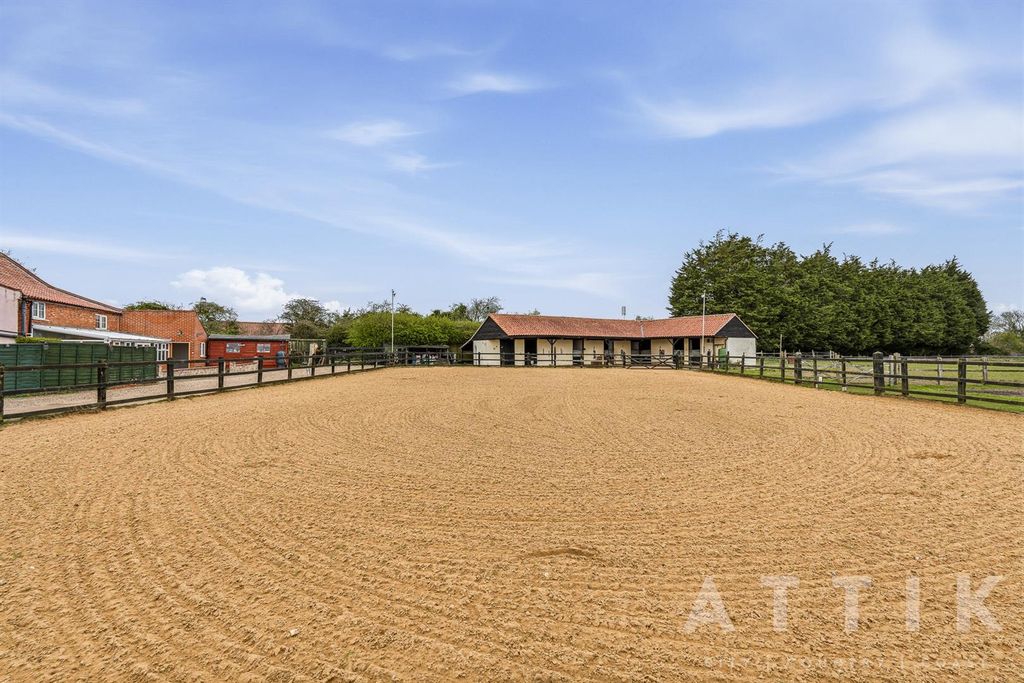 Additional image 87 of 5 bed equestrian for saleBarnaby Green, Wangford, Beccles NR34