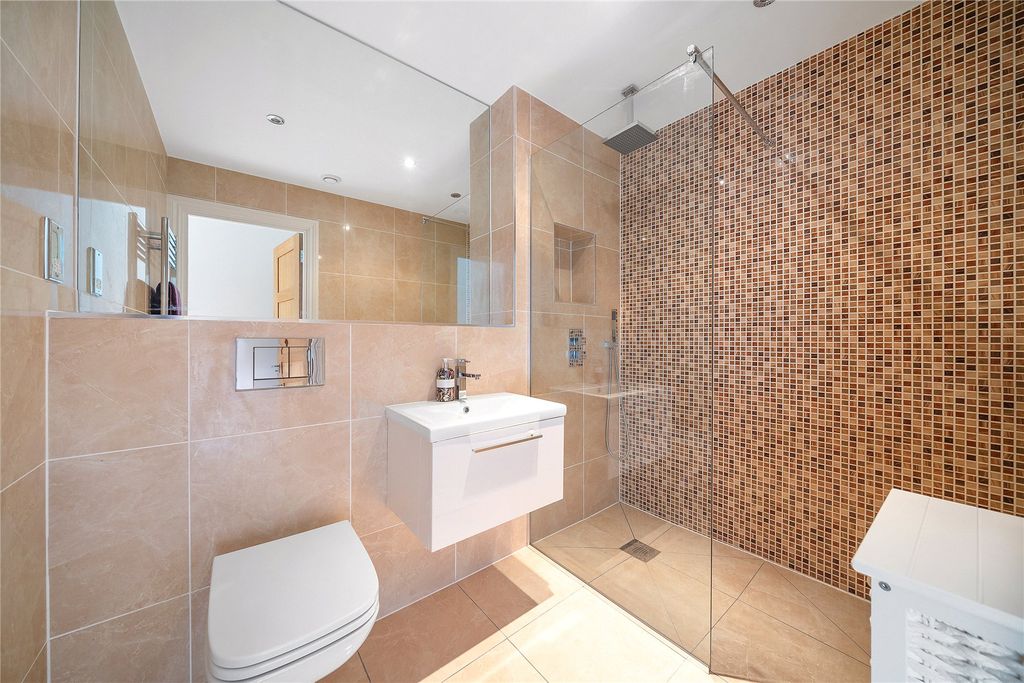 Additional image 9 of 2 bed flat for saleKemerton Road, Beckenham BR3