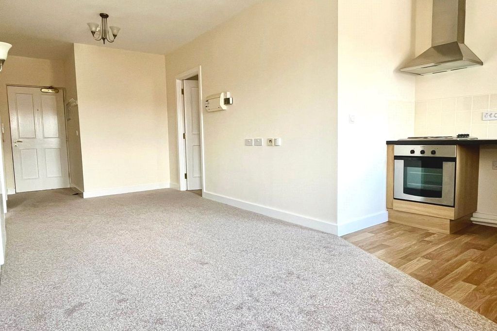 Additional image 4 of 2 bed flat for saleSpringwood Gardens, Belper, Derbyshire DE56