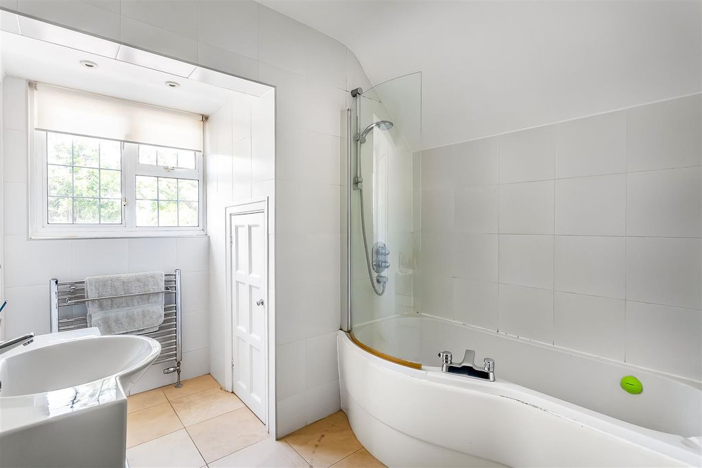 Additional image 33 of 4 bed detached house for saleCrampshaw Lane, Ashtead KT21