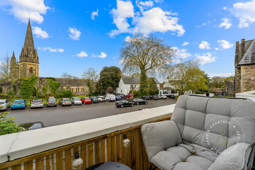 Additional image 38 of 2 bed flat for saleYr Hen Dy, The Cathedral Green, Llandaff, Cardiff CF5