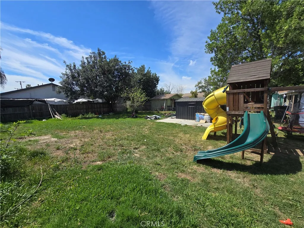 Additional image 40 of 1275 Hardt, San Bernardino, CA 92408