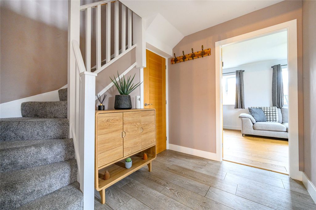 Additional image 15 of 3 bed semi-detached house for saleOakwell Croft, Batley, West Yorkshire WF17