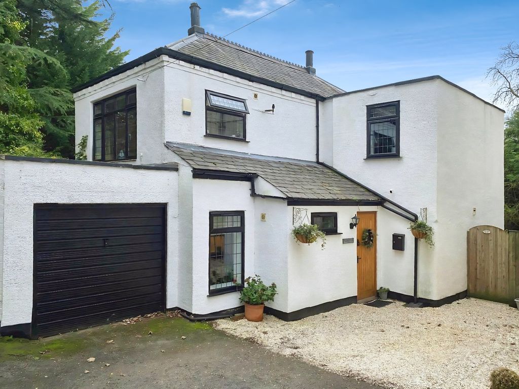 3 bed detached house for saleHighgate Road, Altrincham, Cheshire WA14
