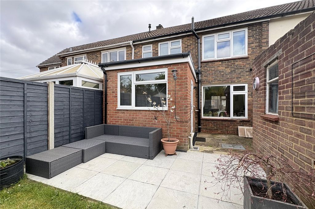 Additional image 8 of 3 bed terraced house for saleWillow Way, Aldershot, Hampshire GU12